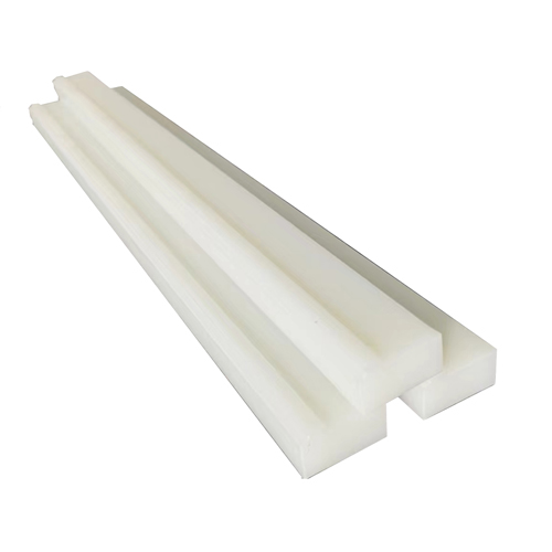 Quali sono i principali vantaggi della striscia resistente all'usura della catena di nylon rispetto ad altri materiali?